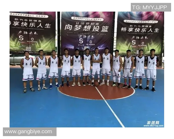 李秀英的篮球人生：从热爱到职业的心路历程与成长故事